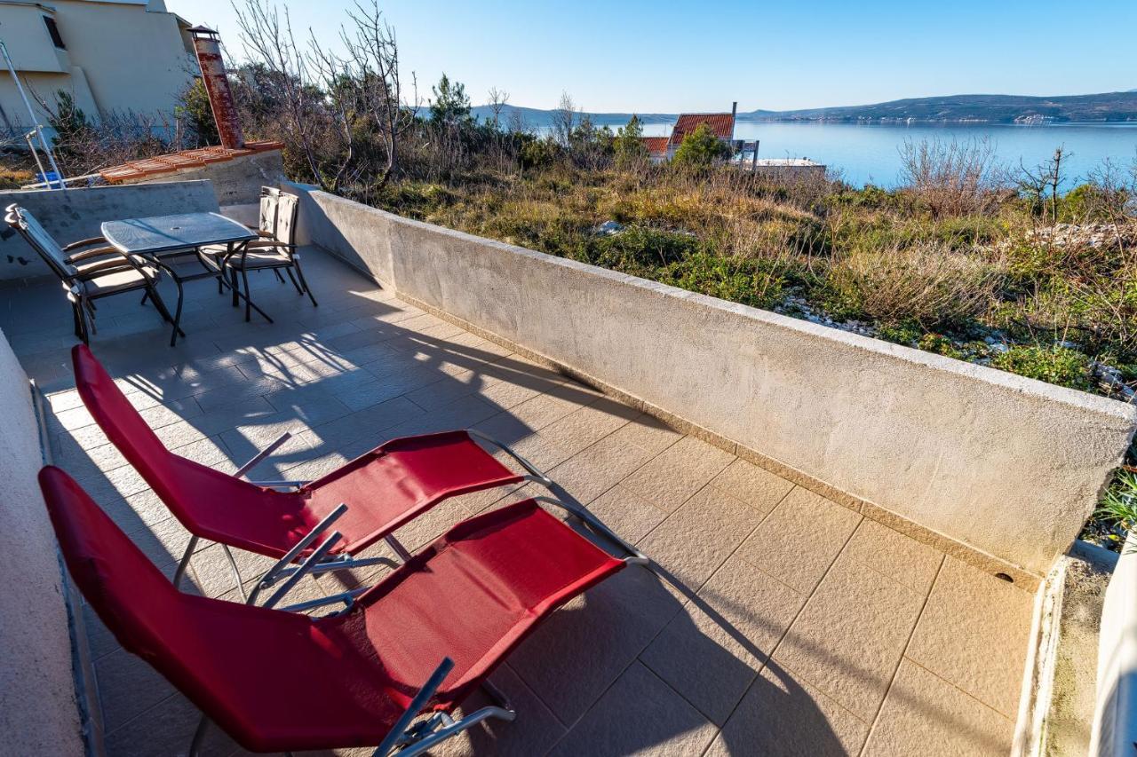 Apartment Sea And Mountain With Pool Novigrad  ภายนอก รูปภาพ